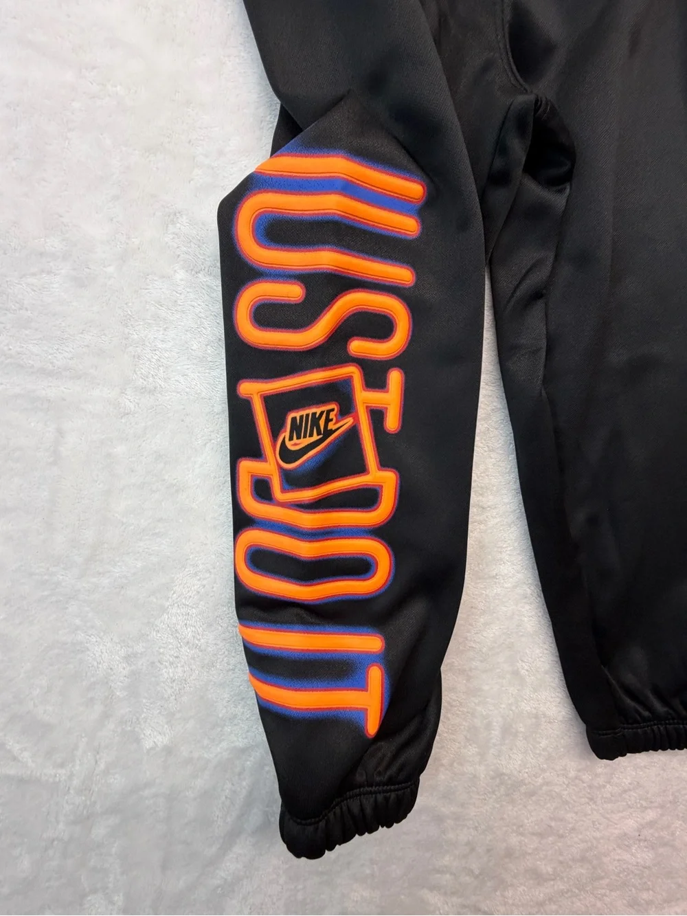 Nike 2 Piece Tracksuit Set Boys Size 4 Black Red Full Zip Jacket Pants - Picture 10 of 10